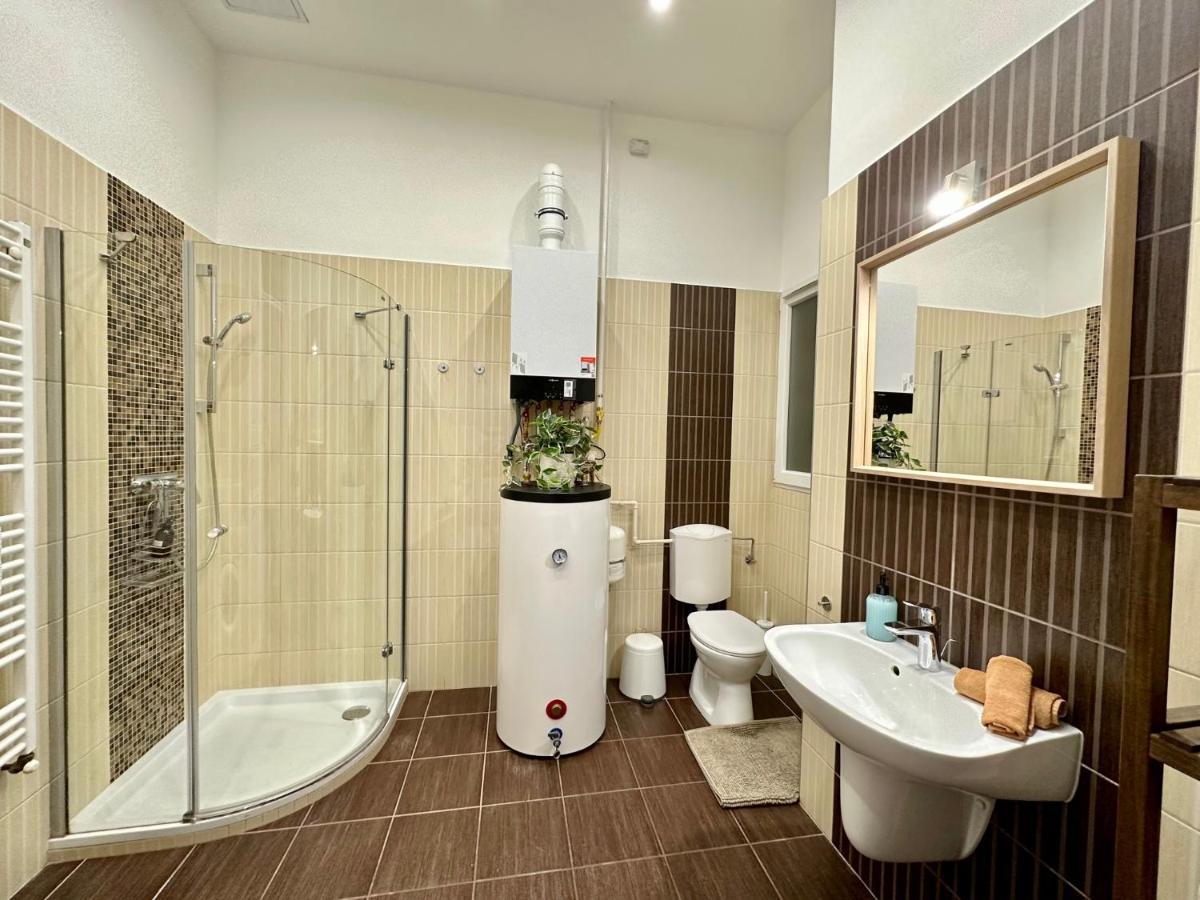 Orangehomes Peaceful Apartment Next To Central Market Hall ブダペスト エクステリア 写真